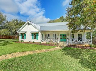 422 N Nassau Rd, Round Top, TX 78954