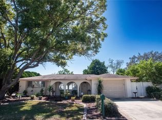 7254 Fairfax Dr, Port Richey, FL 34668