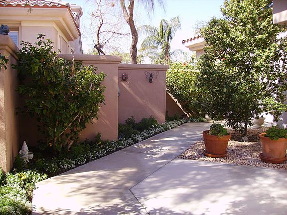 Private Courtyard Entry