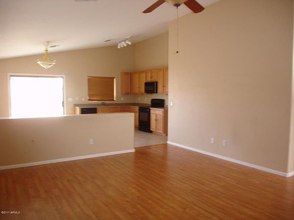2nd image of 43272 W Chisholm Dr