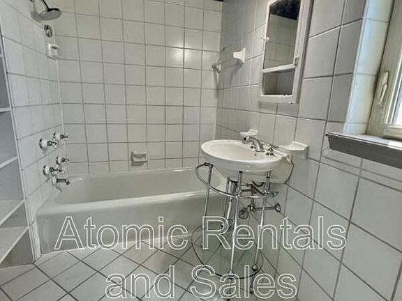 4th image of 3061 Kingston Pike Unit 6