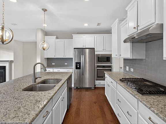 5th image of 1103 Laurel Twist Rd