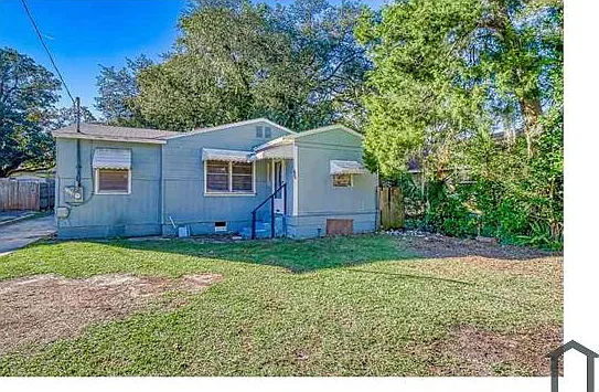 7328 Bloxham Ave — Photo 2
