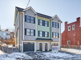 32 Union St, Lowell, MA 01852