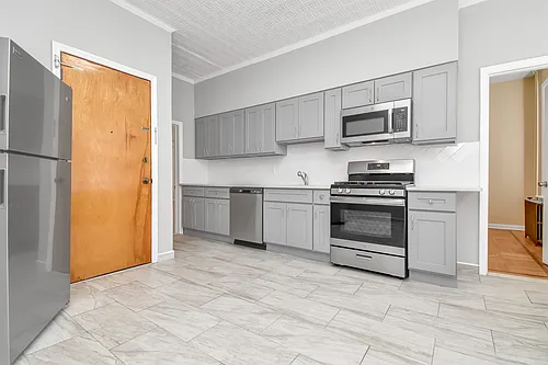 2307 New York Ave #2 Photo 1