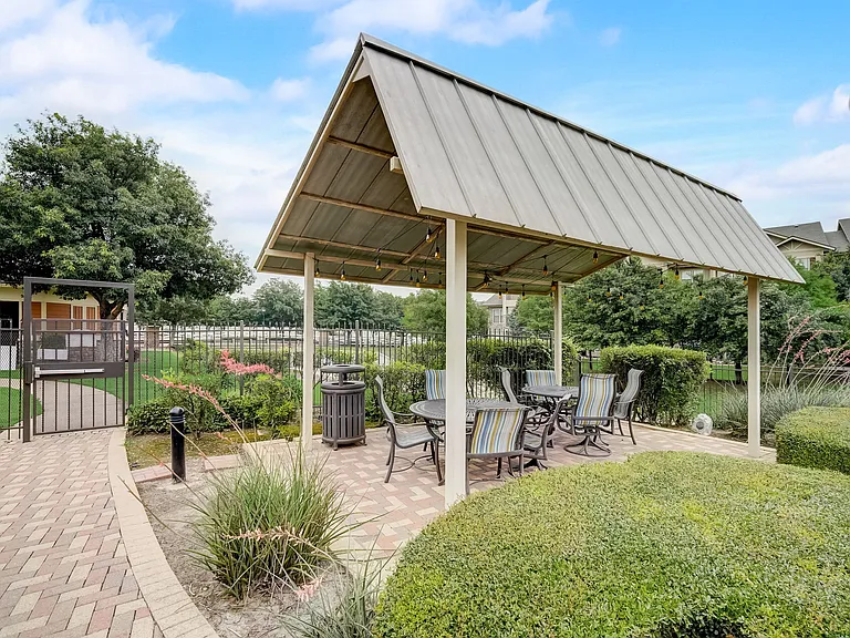 Las Brisas Apartments in Round Rock, Texas
