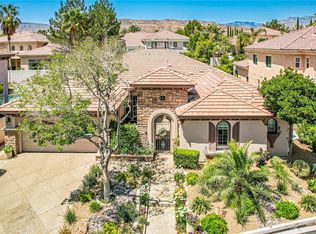 2807 Middle Earth St, Las Vegas, NV 89135