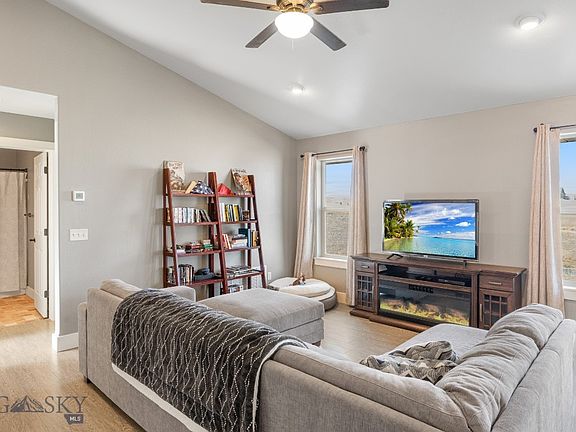 3rd image of 57 Cherokee Trl