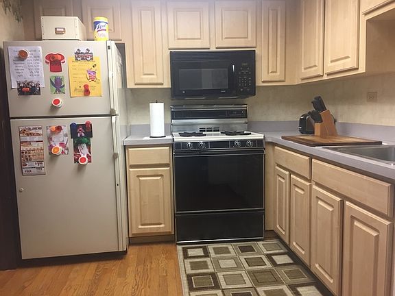 5th image of 811 Mansfield Ct