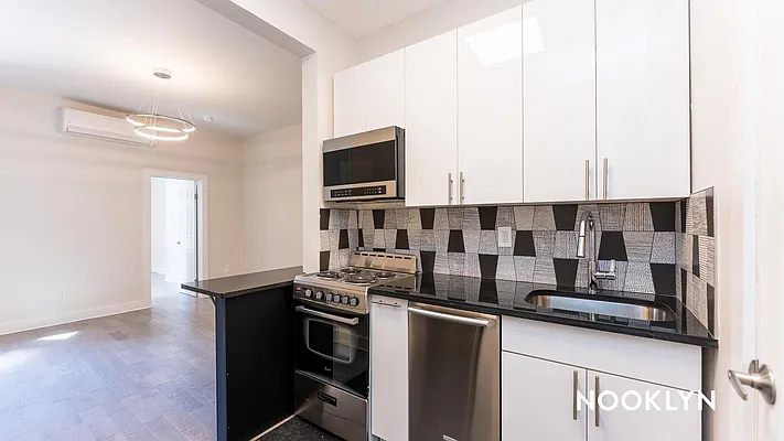 Rented by Nooklyn NYC LLC | media 19