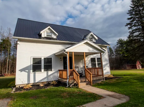 3658 Essex Rd, Willsboro, NY 12996