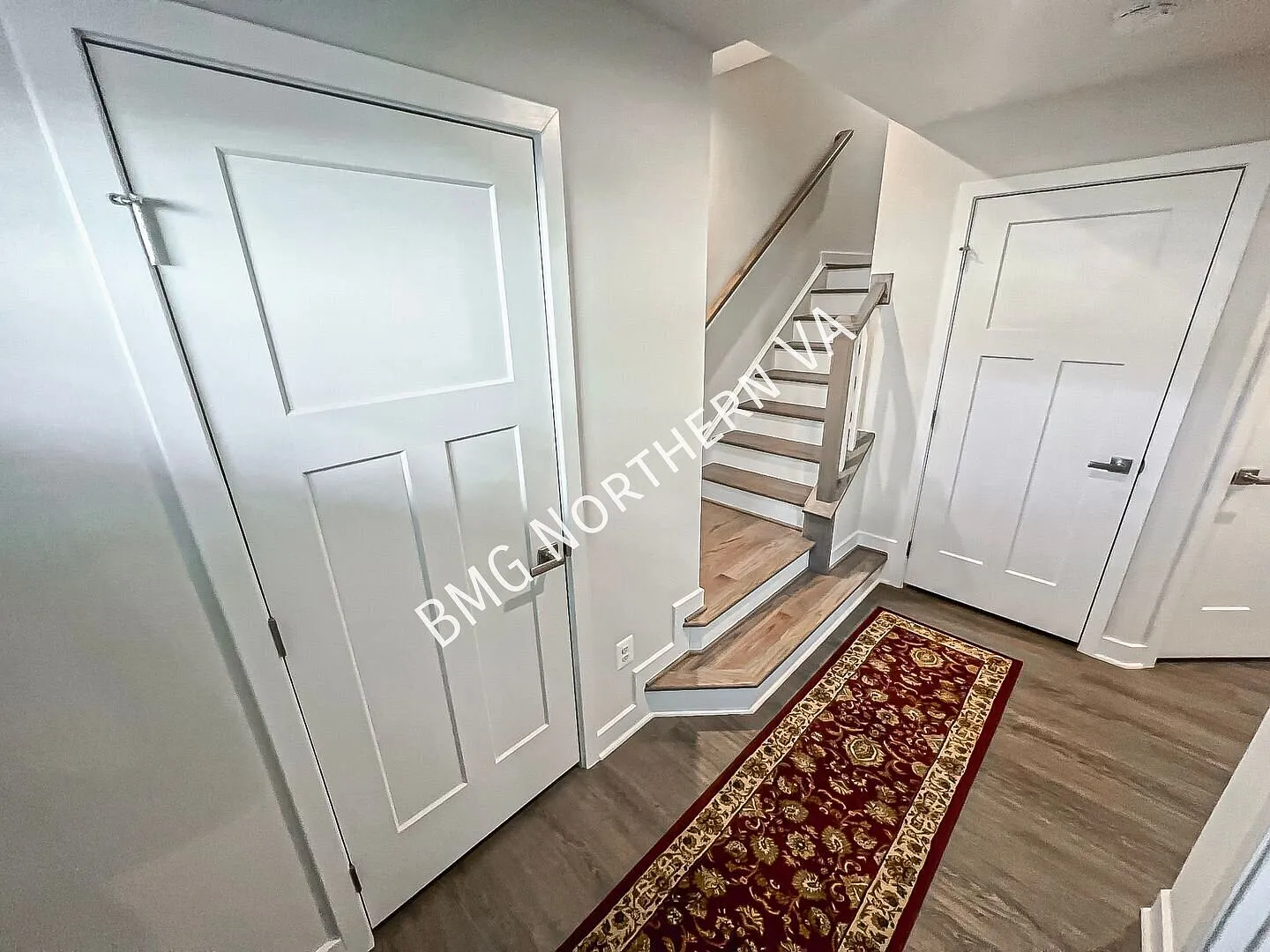 Gorgeous 4 Level, 4 BR/3.5 BA Townhome In Prestigious Arcola — Photo 2