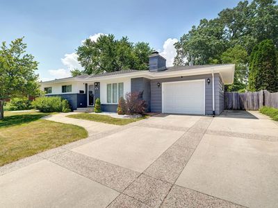 610 Echo Ln, Racine, WI, 53406