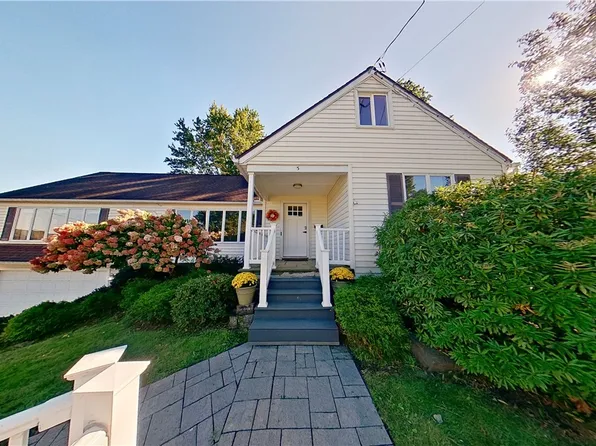 5 Sunset Dr, Norwich, NY 13815