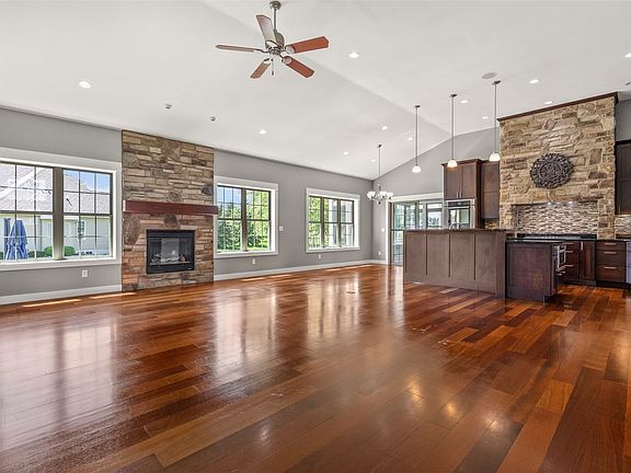 2nd image of 5010 Silver Oak Ct