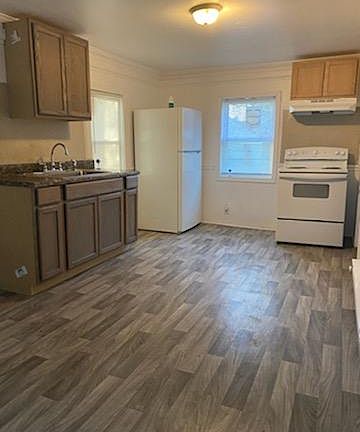 4th image of 500 Bonneville Ave
