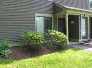 38 Riveredge Dr, Winsted, CT 06098