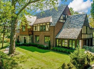 74 Beverly Rd, Great Neck, NY 11021