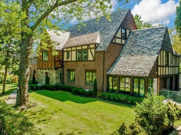 74 Beverly Road, Great Neck, NY 11021