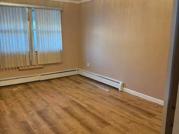 3633 Olinville Ave Floor 3, Bronx, NY 10467