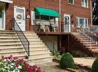 157 W 1st St, Bayonne, NJ 07002