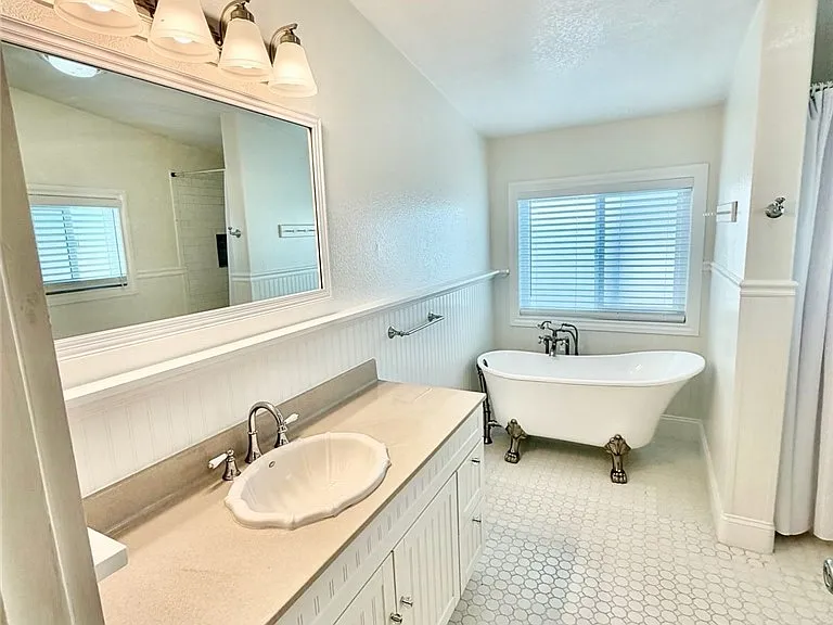 24-21851 Newland St #24 — Photo 6