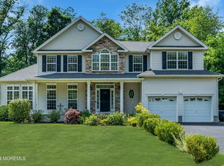 3 Pension Rd, Manalapan, NJ 07726