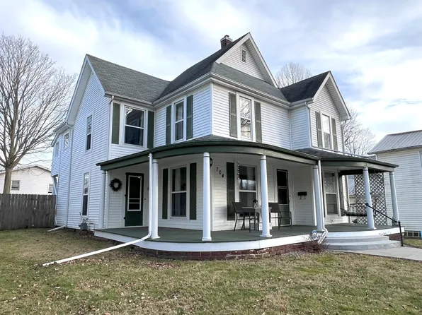 704 S Walnut St, Crawfordsville, IN 47933