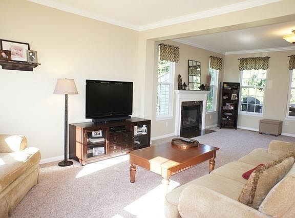 4th image of 8901 Summer Crest Dr