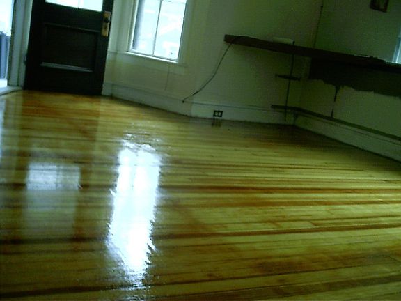 2nd image of 8 Cozy Ave