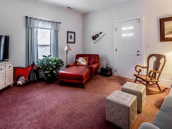 3rd image of 511 Pearces Rd