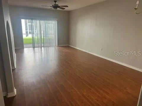 3 bed, 2.5 bath, 1606 sqft, $1,900 — Photo 4