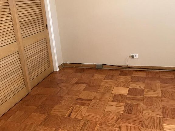 3rd image of 1040 Chicago Ave APT 206