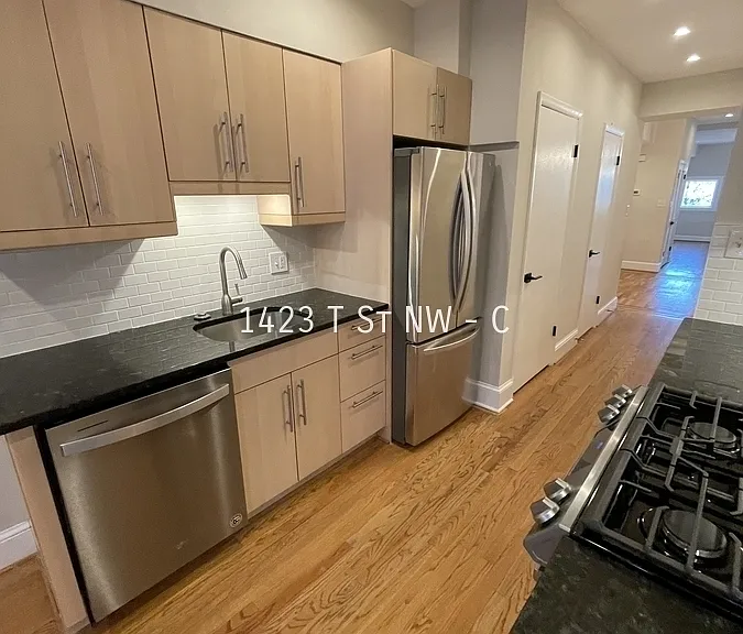 1423 T St NW #C — Photo 14