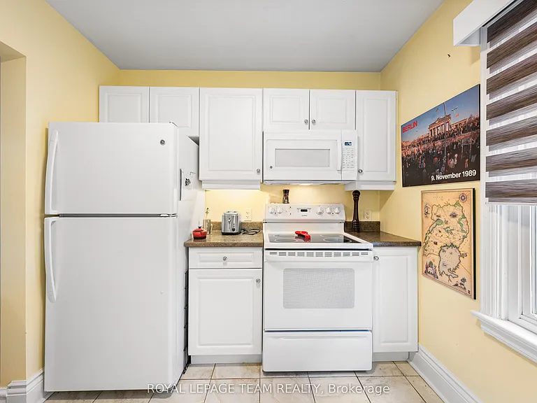 447 Holland Ave #1 — Photo 10