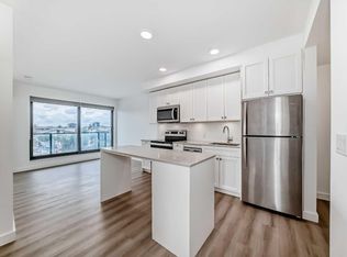 123 4th St NE #502, Calgary, AB T2E3R8