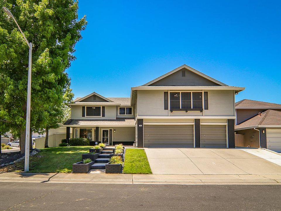1st image of 306 Lenka Ct