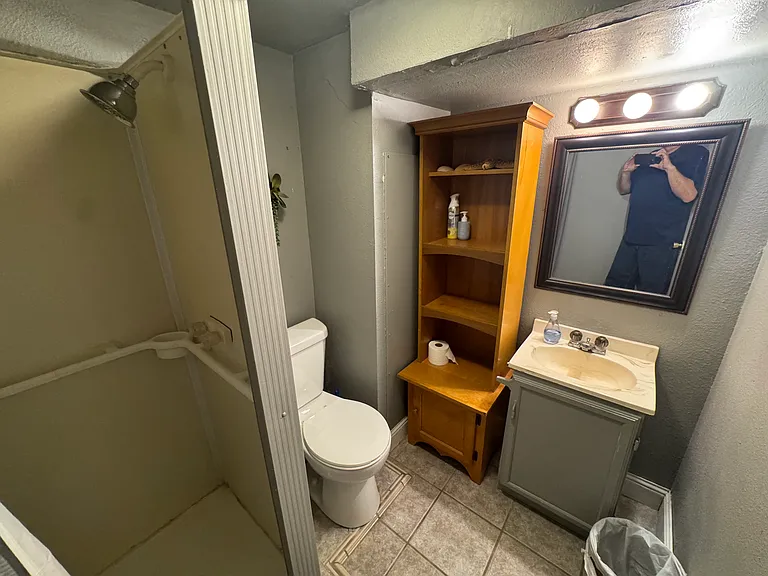 912 Fairview St — Photo 24
