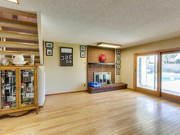 4th image of 4852 W Alice Ave