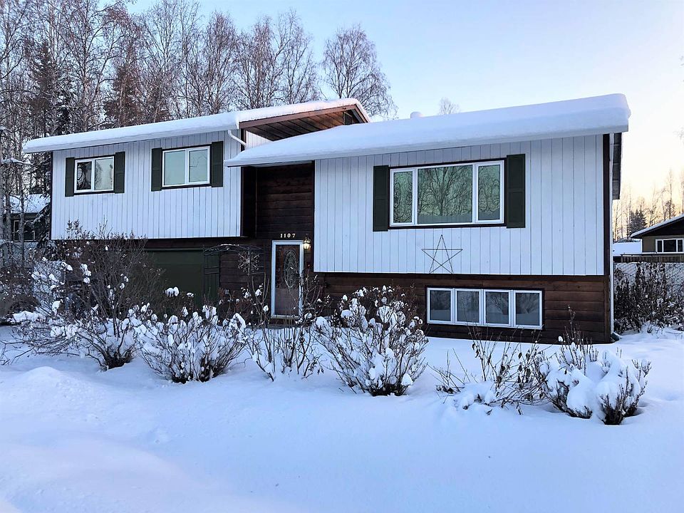 1st image of 302 Droz Dr