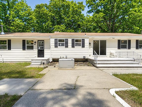 2nd image of 2600 Long Ave