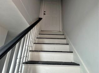 15 10th St FLOOR 2, Lowell, MA 01850