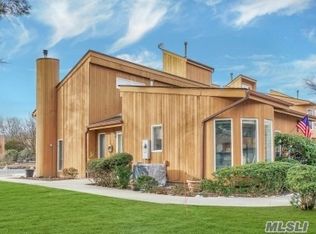88 Kristin Ln, Hauppauge, NY 11788