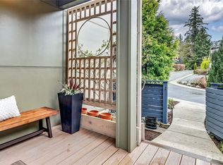 655 Wintersweet Rd NE, Bainbridge Island, WA 98110