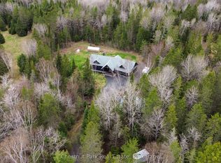 86 Bowyer Rd, Huntsville, ON P1H 2J4