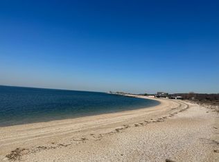 27 Creek Rd, Bayville, NY 11709