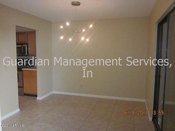 4th image of 727 W Maryland Ave Unit 6