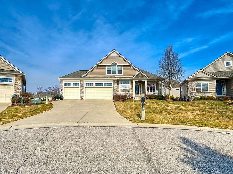 1st image of 156 Queensbury Pl