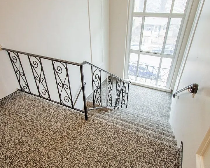 1776 St. Clair Ave — Photo 28