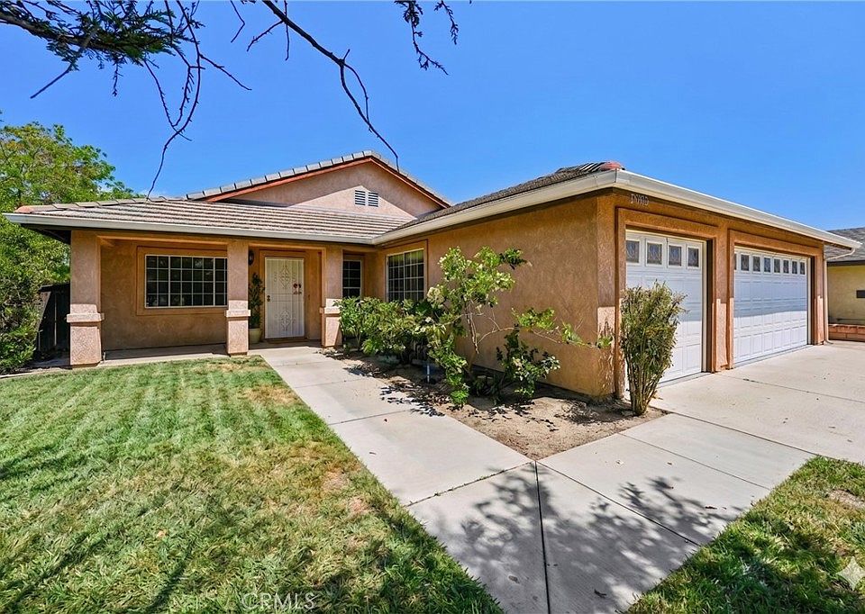 1st image of 25012 Steiner Dr